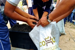 Bolanos-Growing-Connection-Ecohuerto-Planting-6